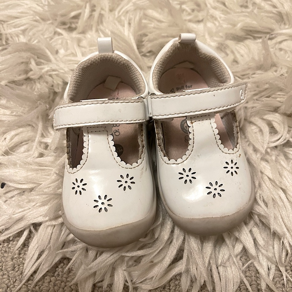 Stride Rite 360 toddler walking shoes Size 5